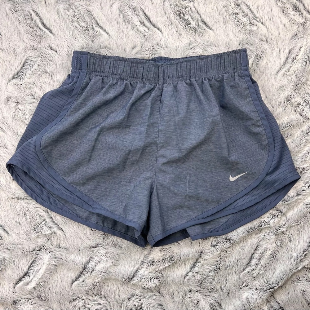 Nike dri fit women’s tempo running shorts
